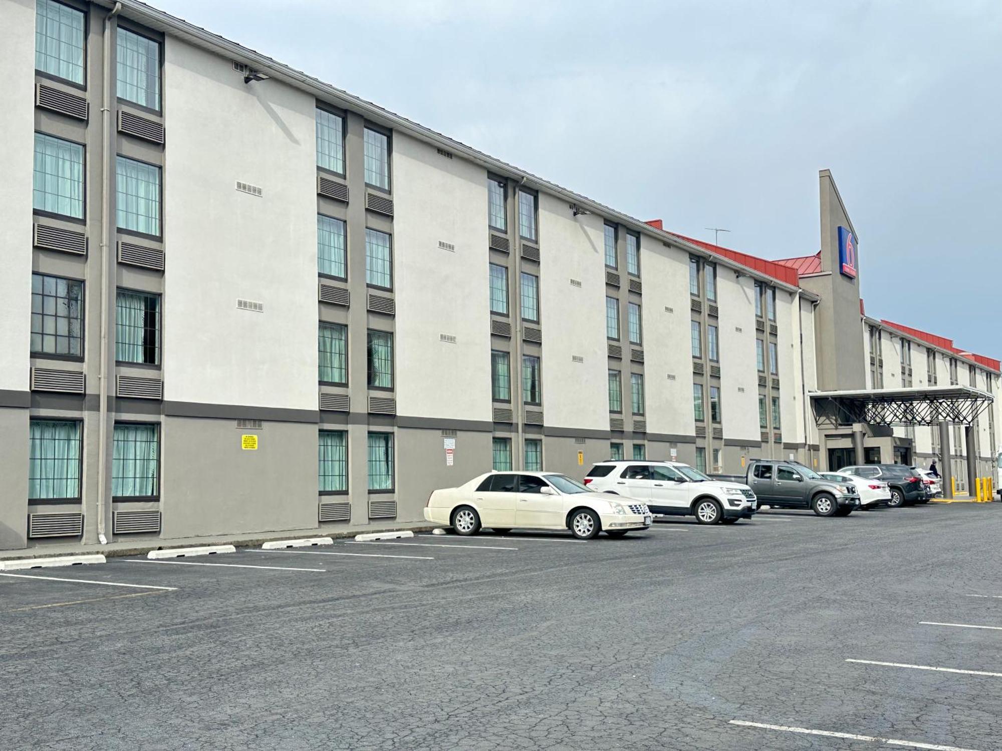 汽车旅馆6华盛顿特区西南 - 斯普林菲尔德 外观 照片
